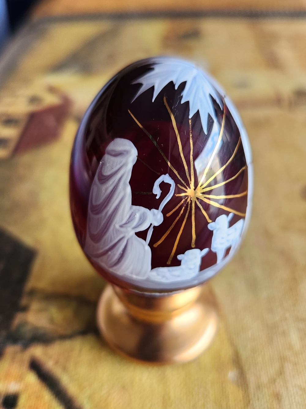 Fenton Burgundy Glass Nativity Egg with White and Gold Accents